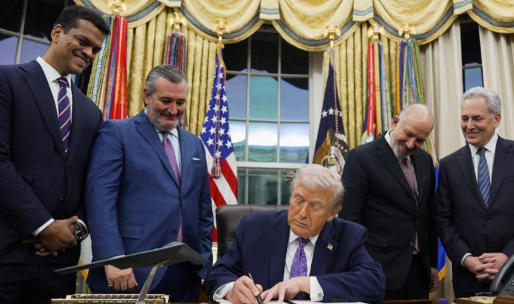 ทรัมป์ลงนามคำสั่งบริหาร ผนวกกฎหมาย AI เป็นกลางเดียวทั่วประเทศ สกัดอำนาจรัฐย่อย