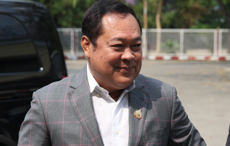 ศาลรัฐธรรมนูญสั่ง ทวี สอดส่อง หยุดปฏิบัติหน้าที่ รมว.ยธ. ใน 2 ฐานะ